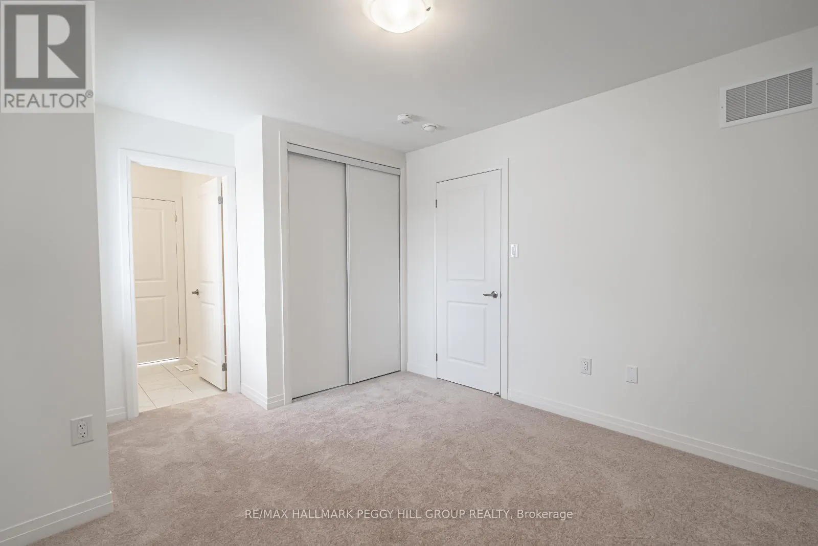 112 WEST OAK TRAIL