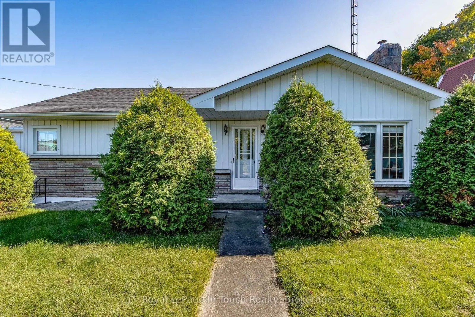 317 LAFONTAINE ROAD W