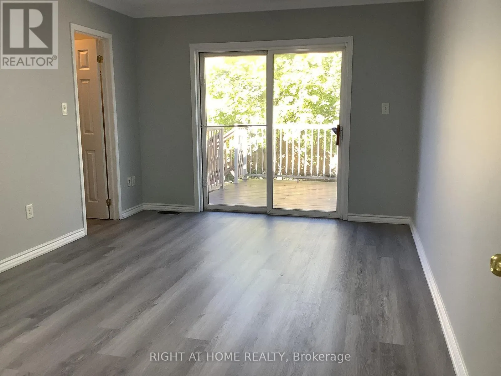 17 DUNSMORE LANE