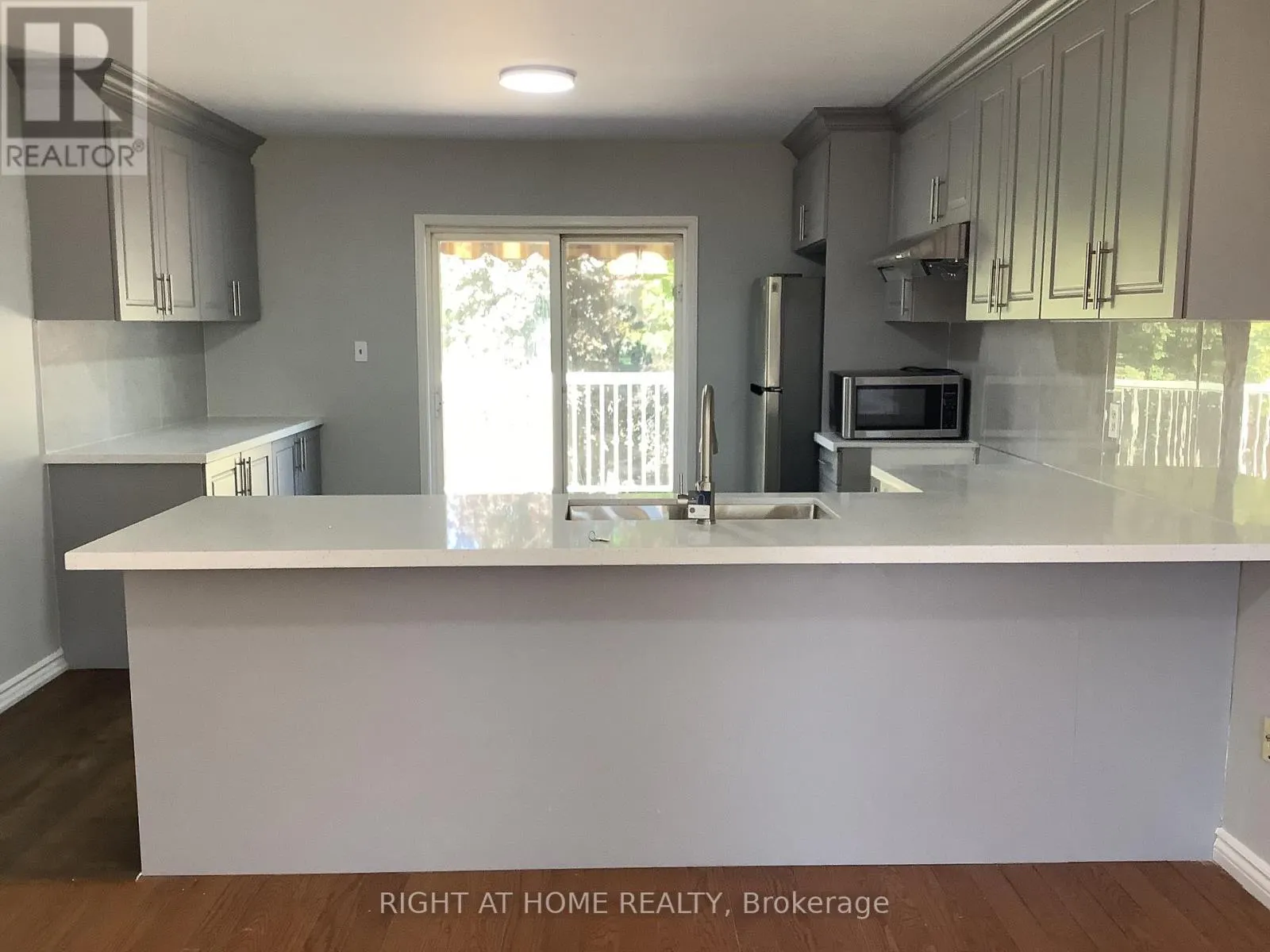 17 DUNSMORE LANE