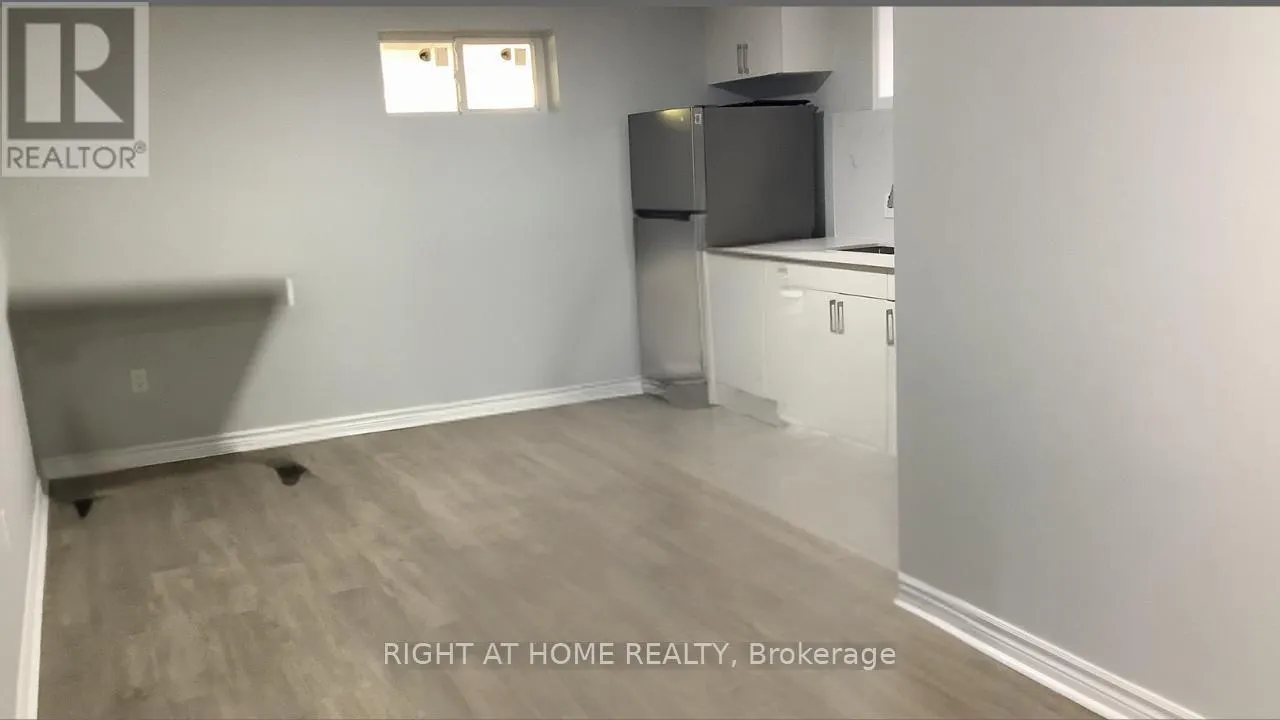 17 DUNSMORE LANE