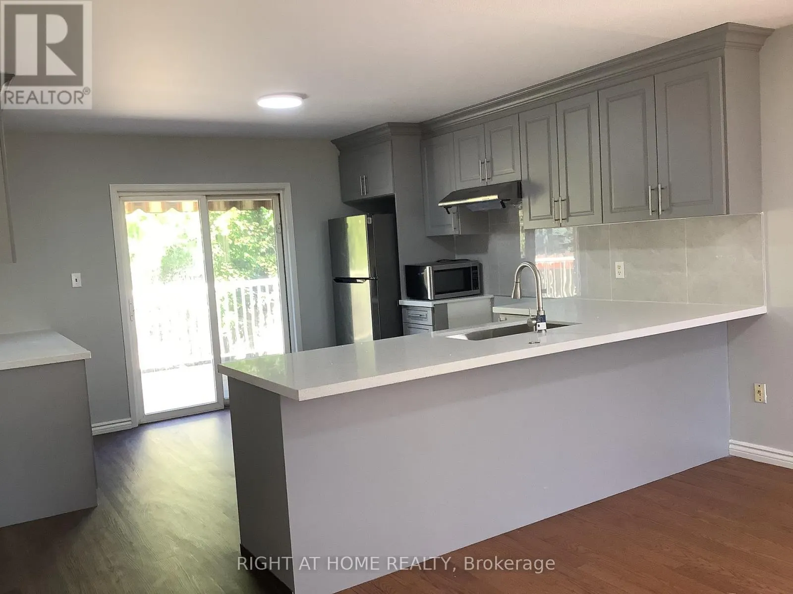 17 DUNSMORE LANE