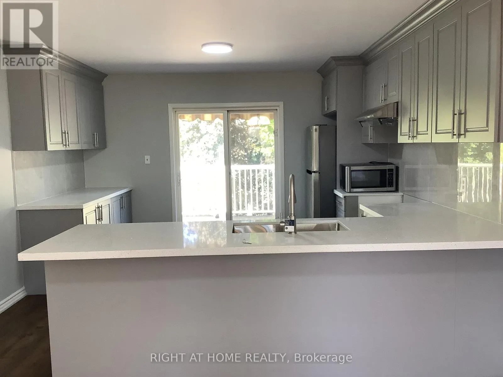 17 DUNSMORE LANE