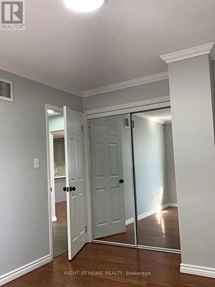 17 DUNSMORE LANE