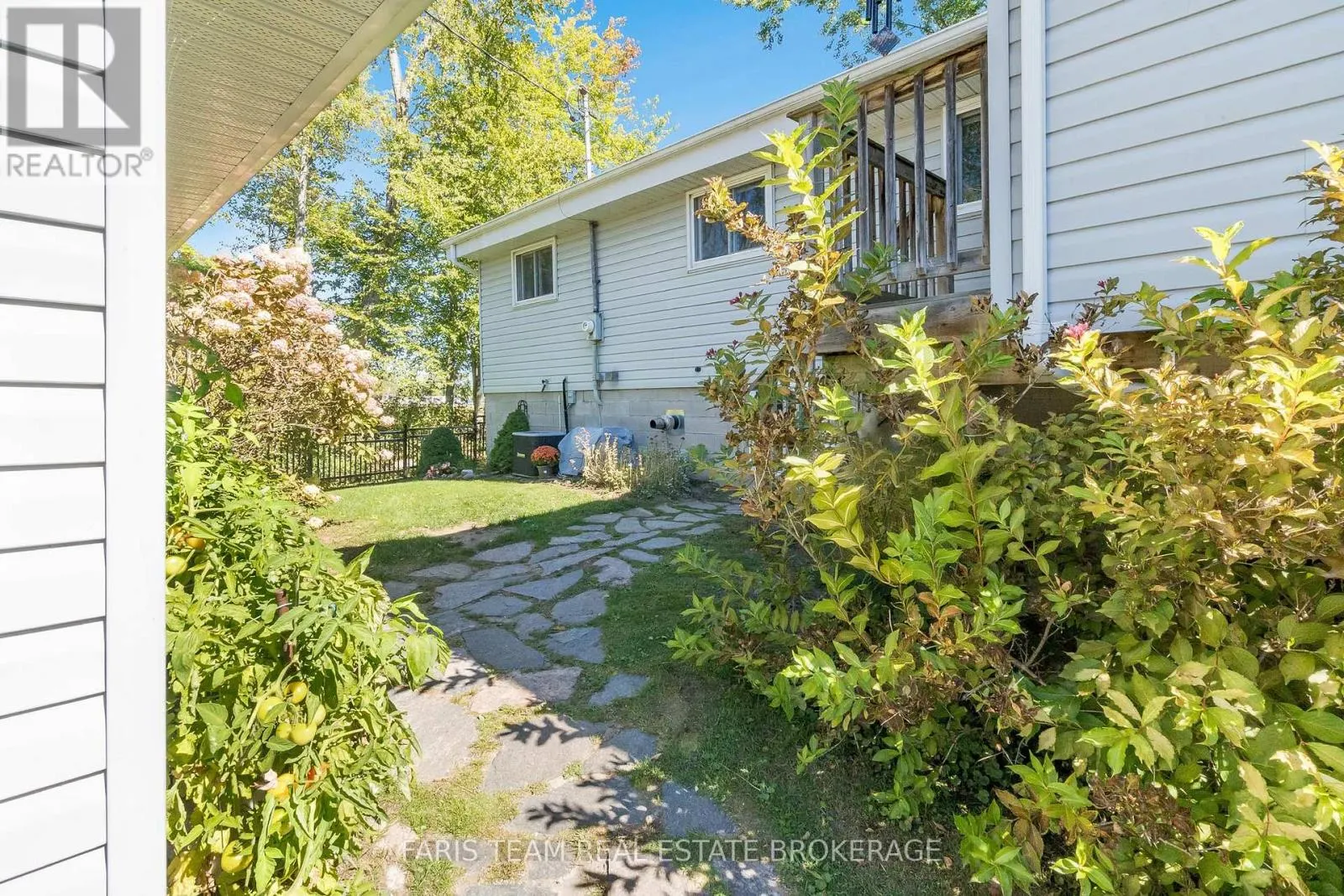3443 LUNGE POINT LANE