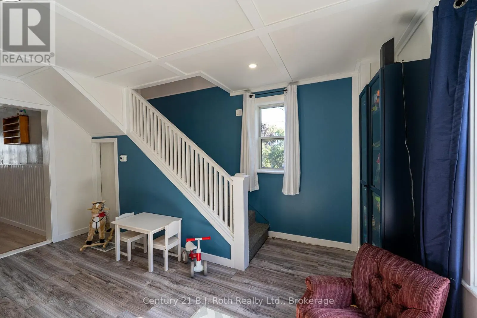 528 CAMILLA STREET