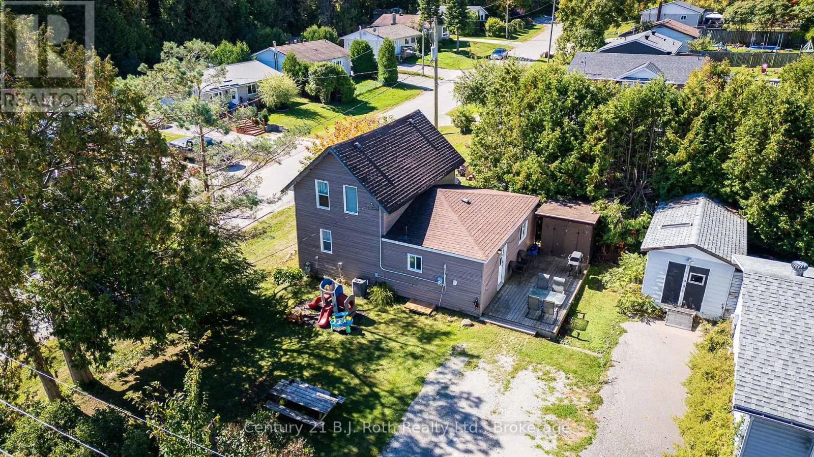 528 CAMILLA STREET
