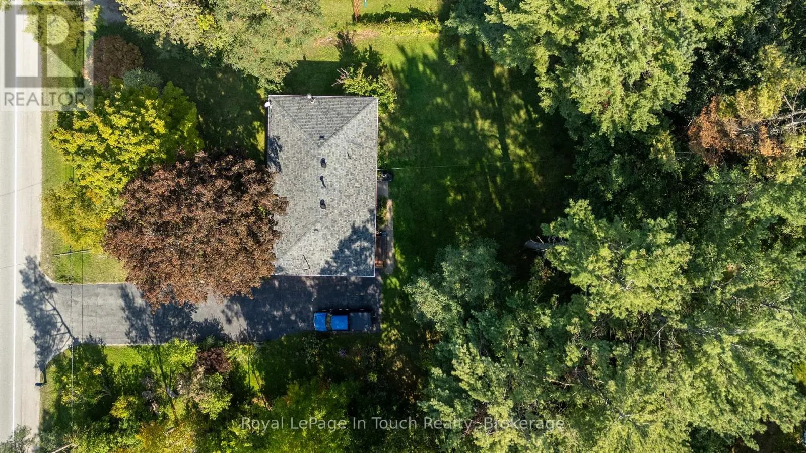 3957 HORSESHOE VALLEY ROAD W