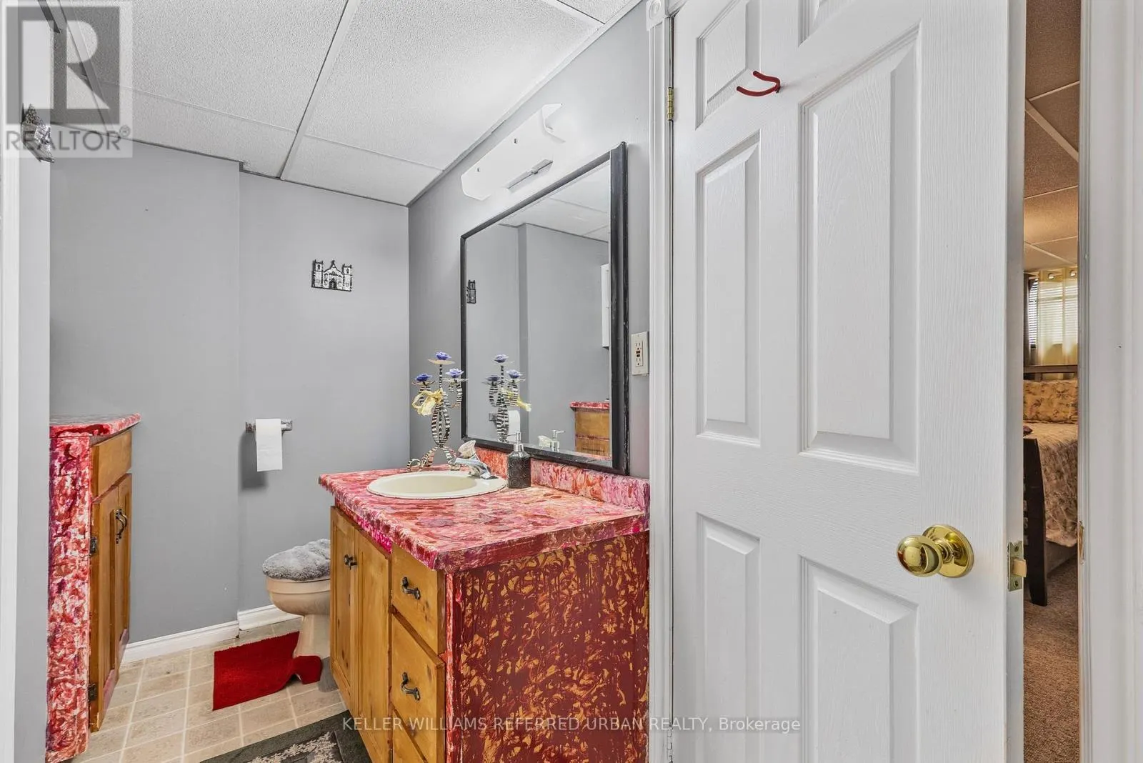31 JOHN DILLINGNO STREET