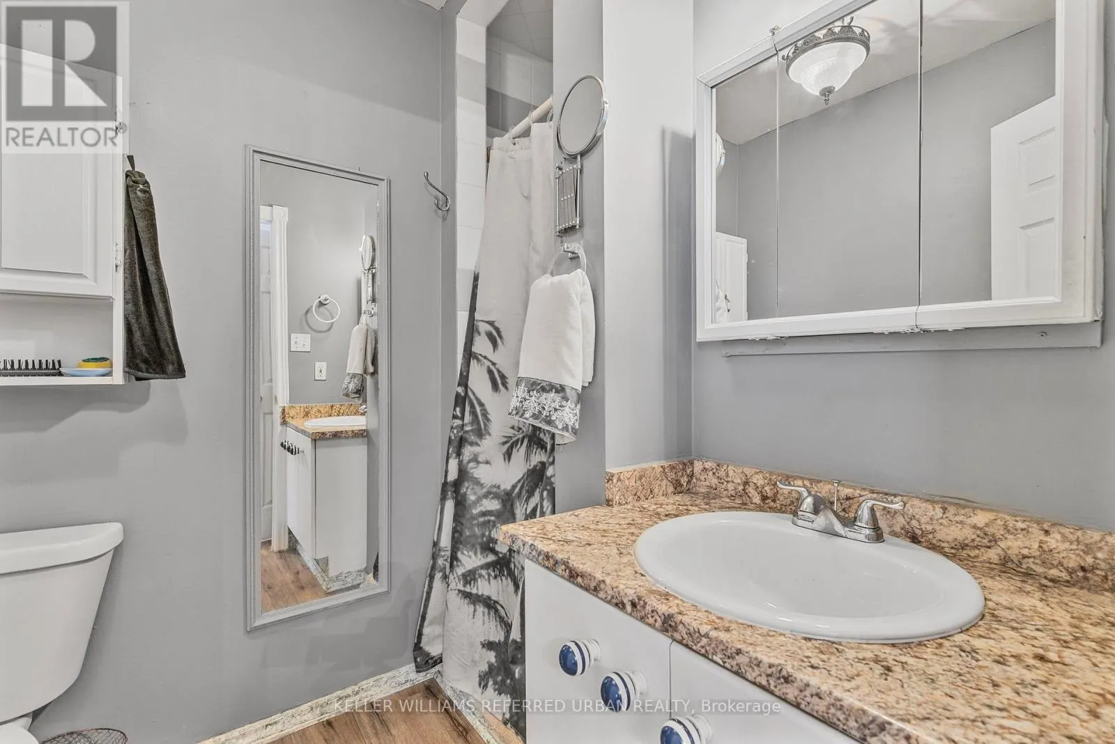31 JOHN DILLINGNO STREET