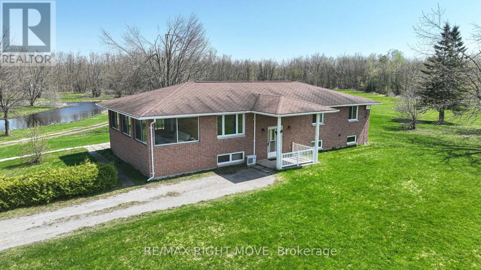 2723 MONCK ROAD
