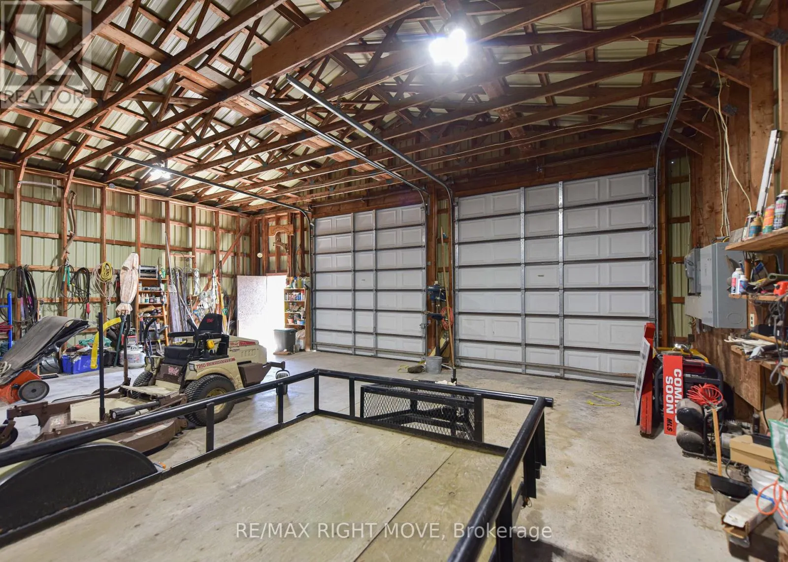 2723 MONCK ROAD