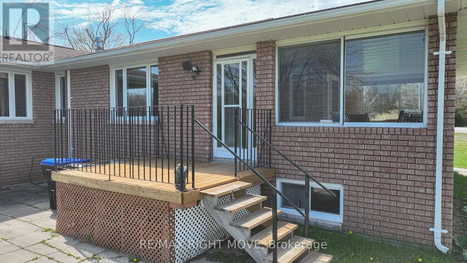 2723 MONCK ROAD