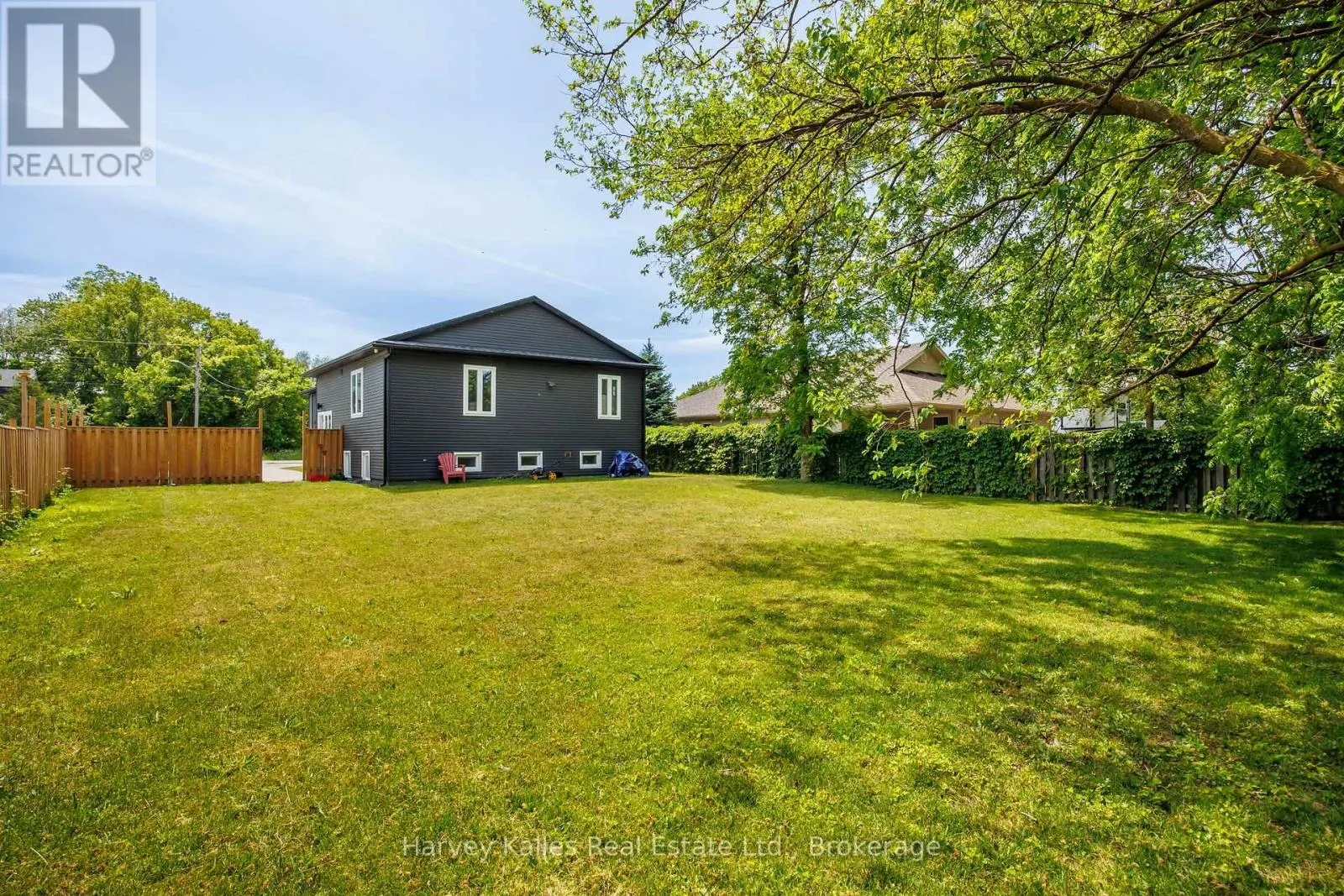 UNIT B - 297 SEVENTH STREET, #Unit B