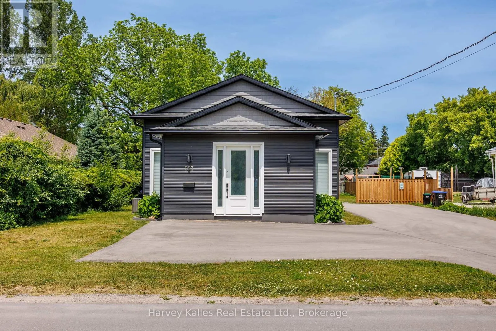 UNIT B - 297 SEVENTH STREET, #Unit B