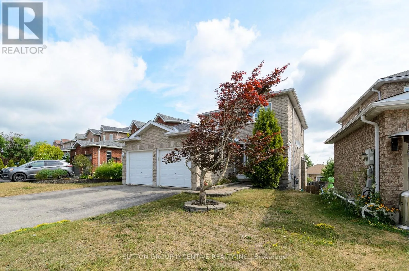 5 BROWN WOOD DRIVE