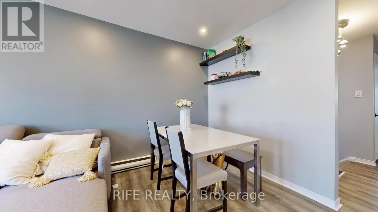 34 - 120 D'AMBROSIO DRIVE