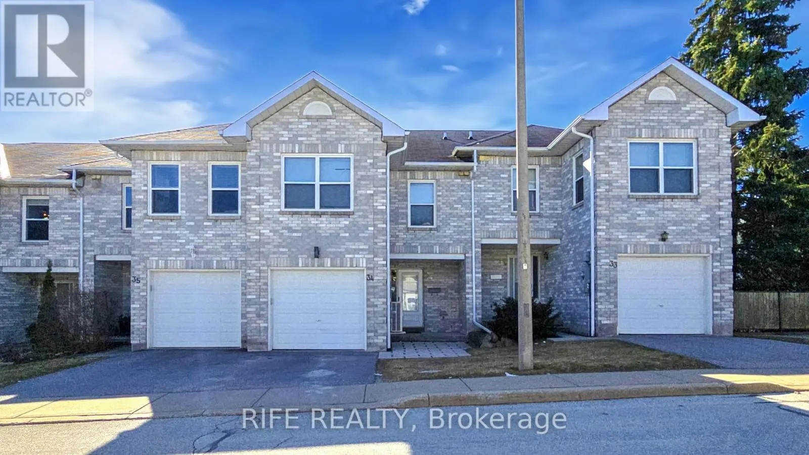 34 - 120 D'AMBROSIO DRIVE