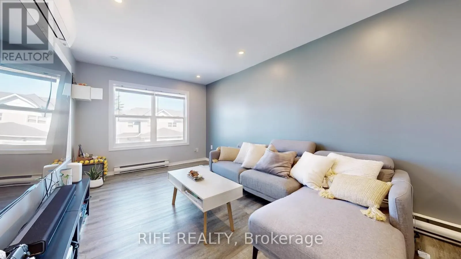 34 - 120 D'AMBROSIO DRIVE