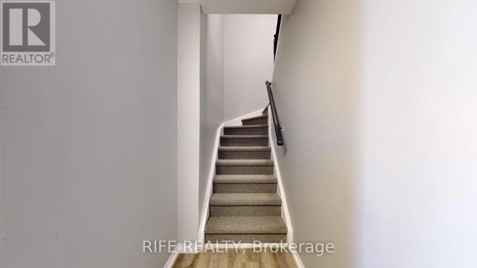 34 - 120 D'AMBROSIO DRIVE