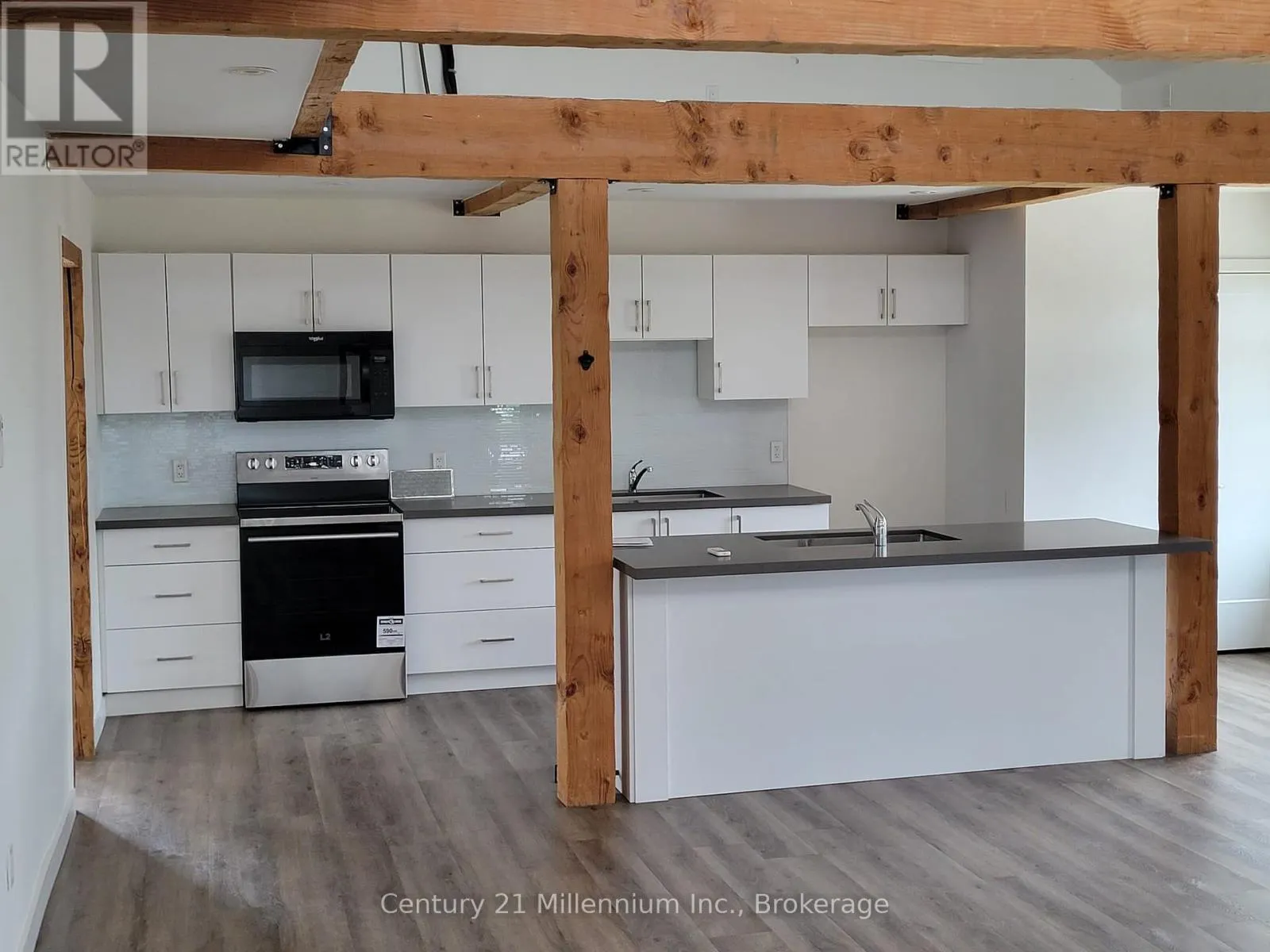 UPPER UNIT - 510 FIRST STREET, #upper unit