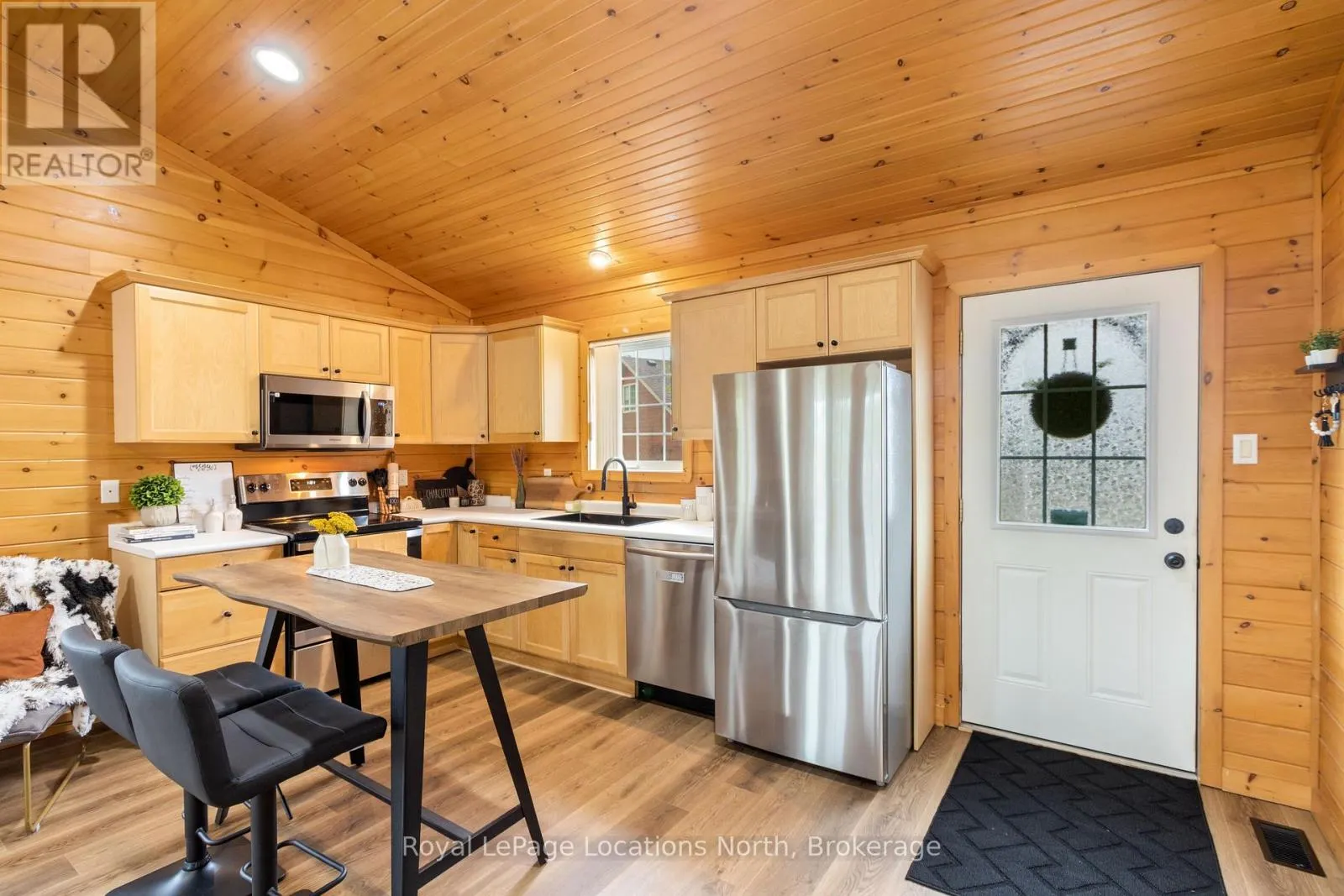 15 MADAWASKA TRAIL