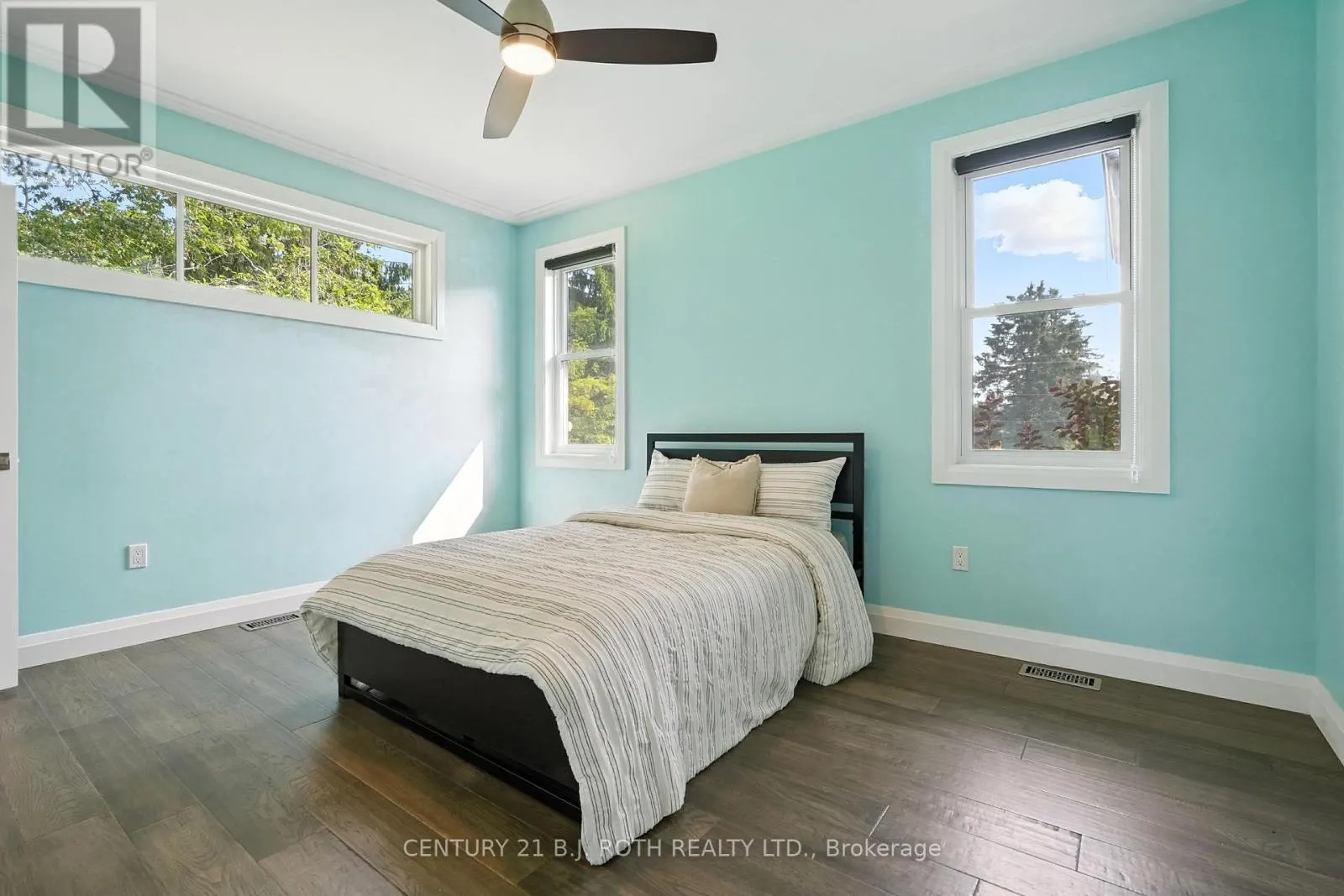 3510 BRENNAN LINE W