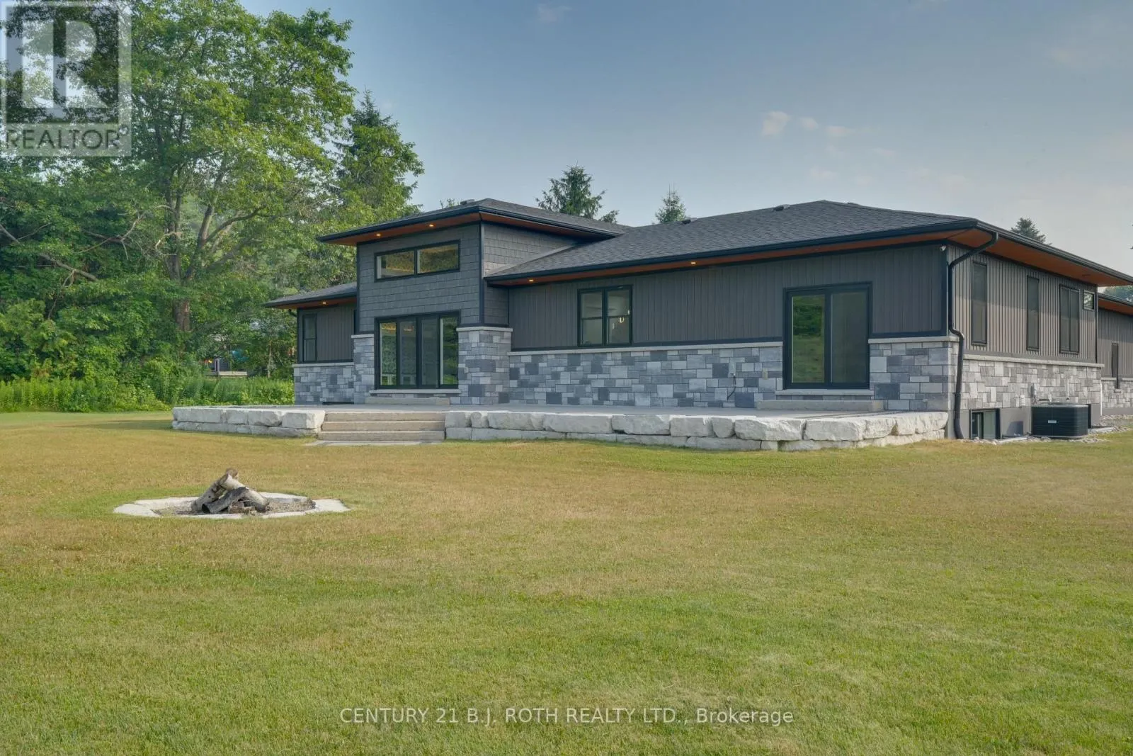 3510 BRENNAN LINE W