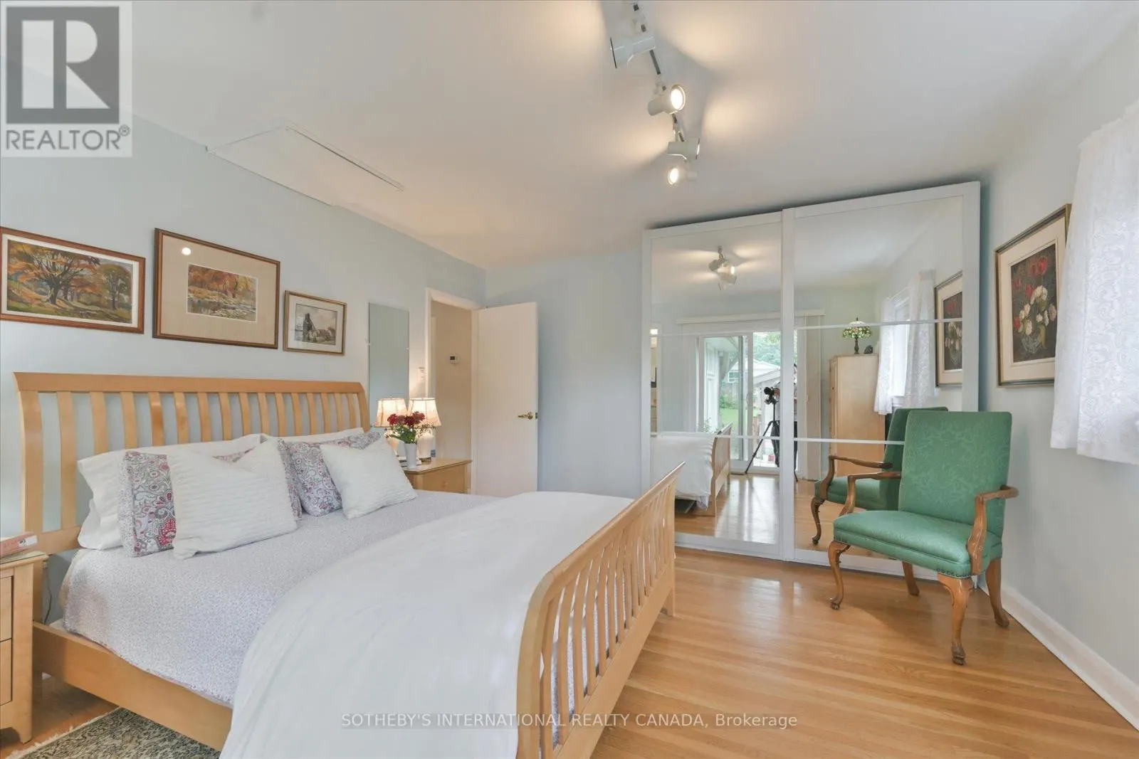 8 ALEDA STREET