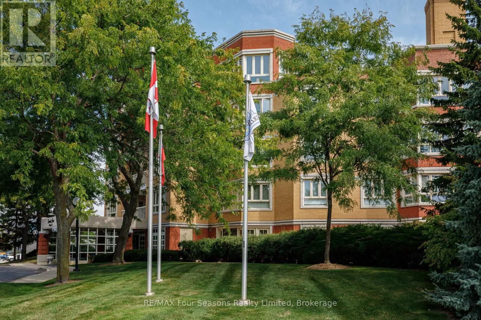 310 - 16 RAGLAN STREET, #310