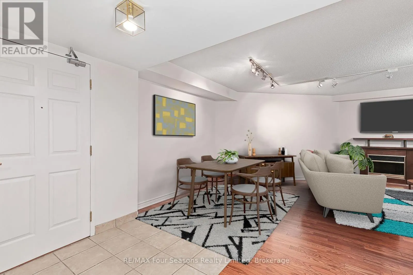 310 - 16 RAGLAN STREET, #310