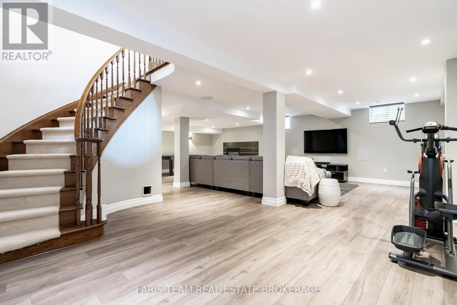 2 SUMAC STREET