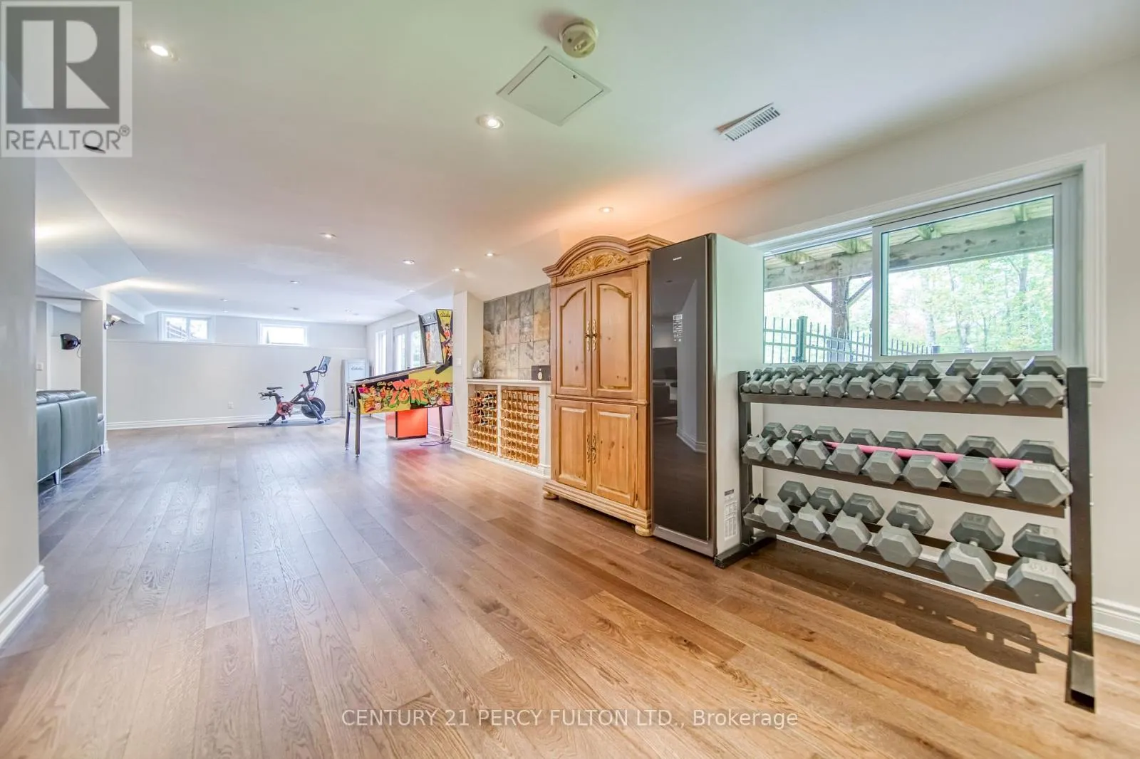 13 HICKORY LANE