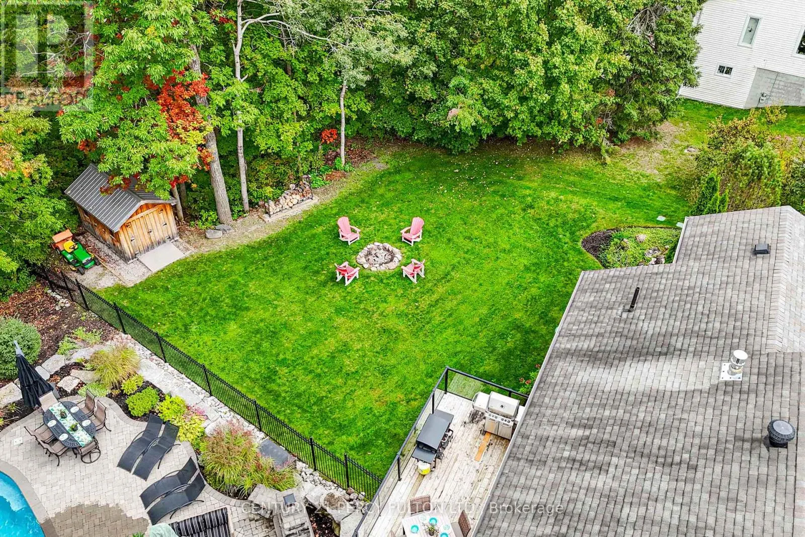 13 HICKORY LANE