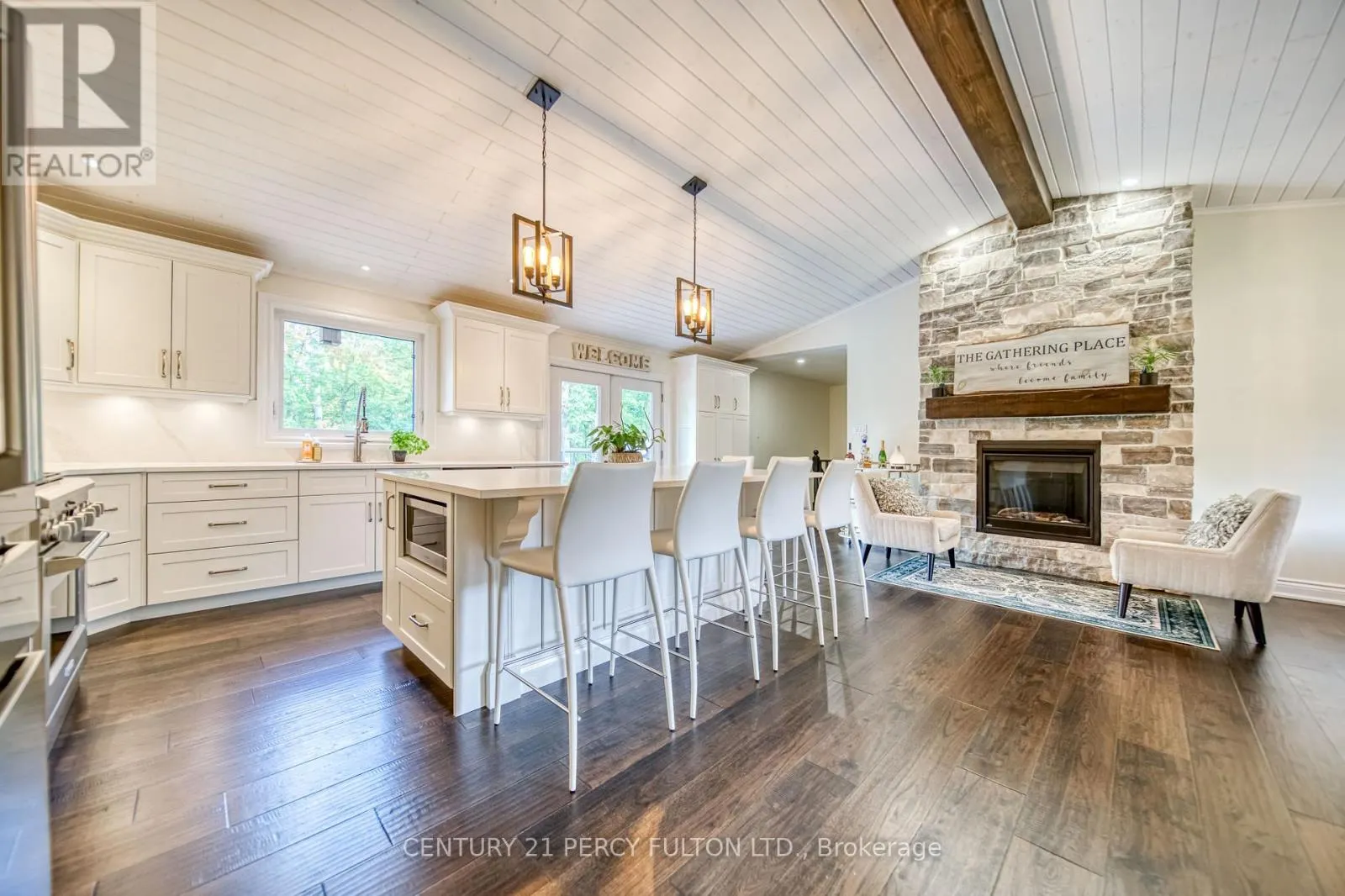 13 HICKORY LANE