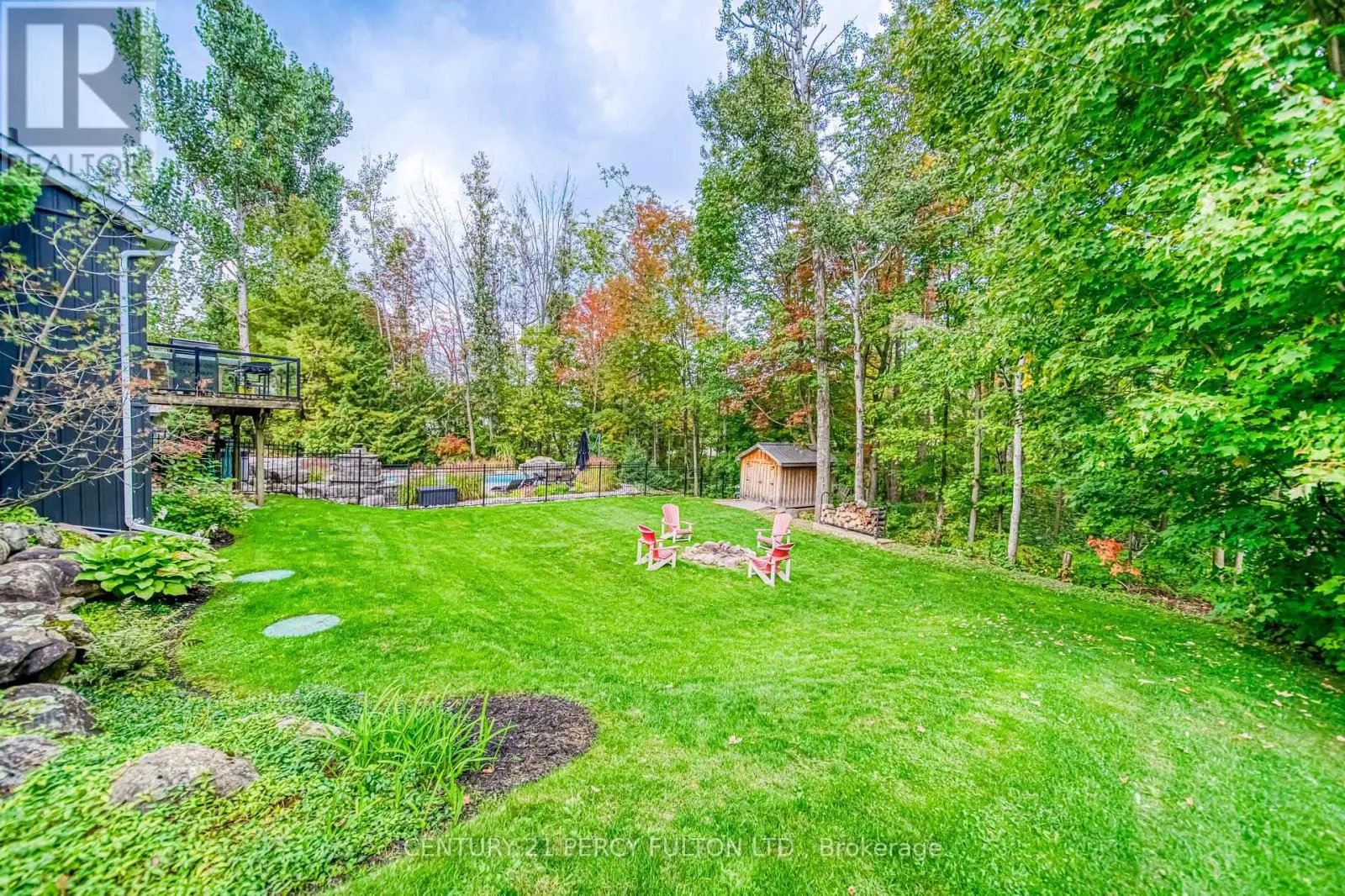 13 HICKORY LANE