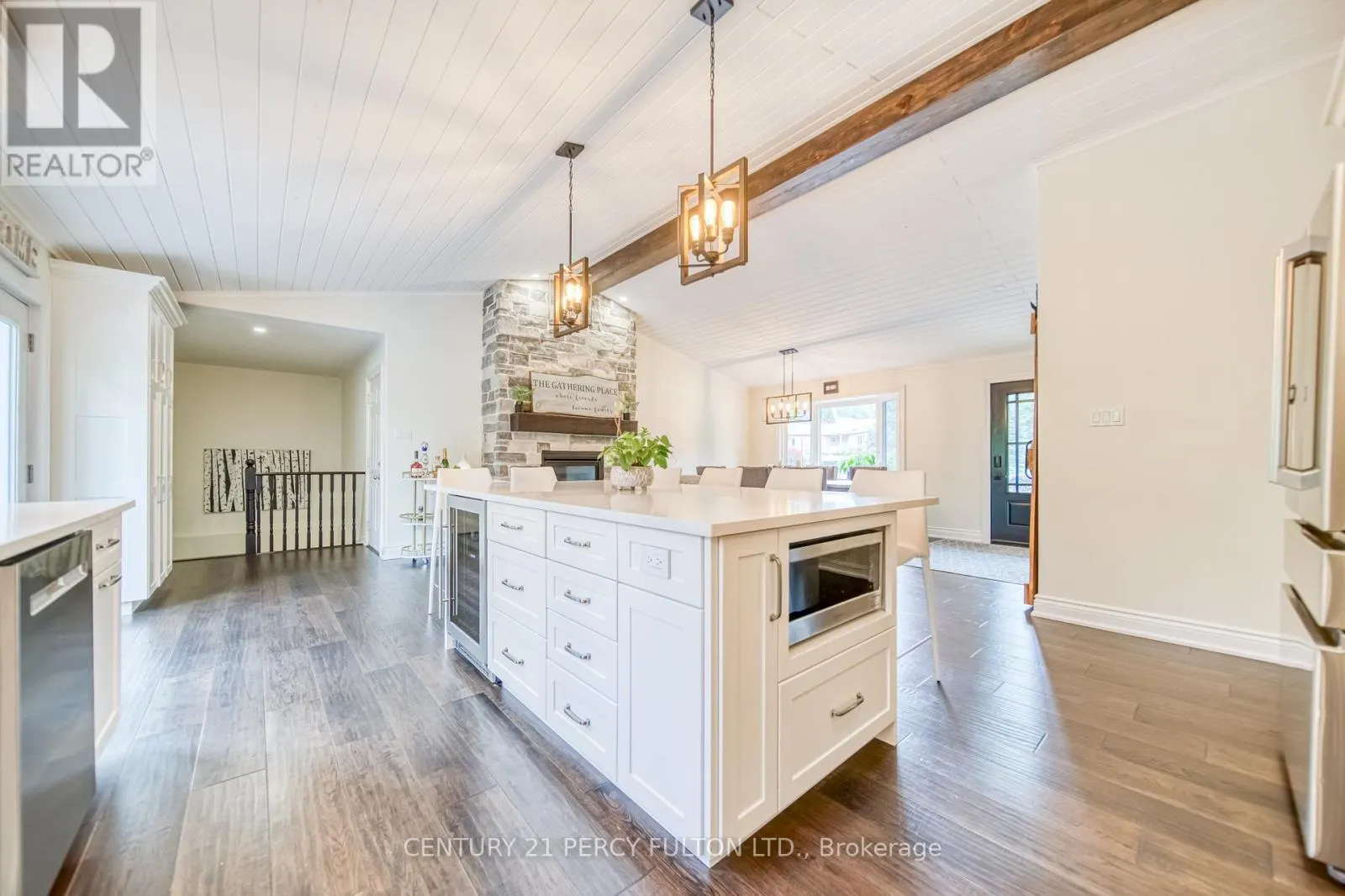 13 HICKORY LANE