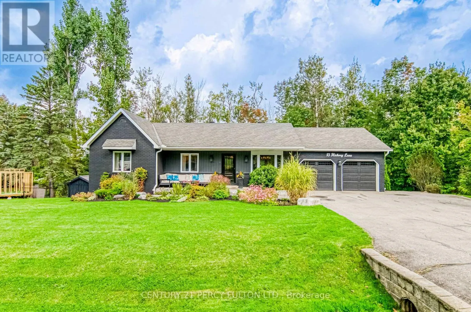 13 HICKORY LANE