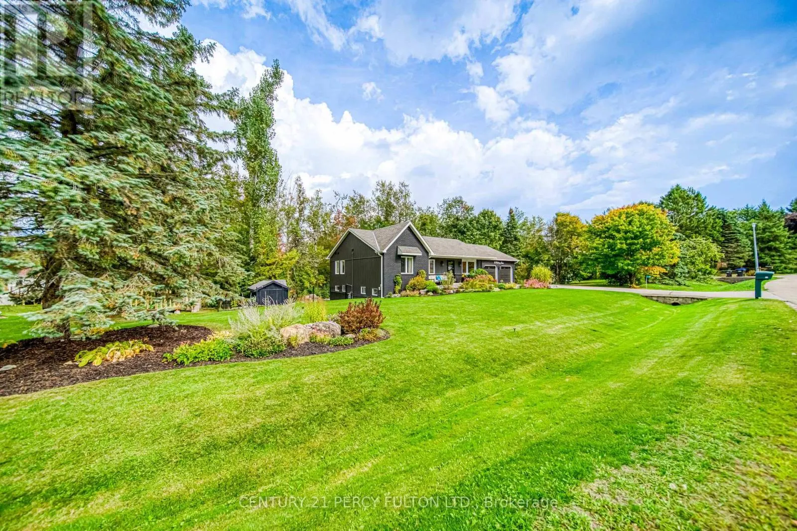 13 HICKORY LANE