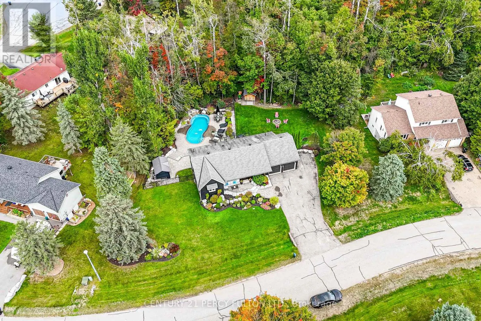 13 HICKORY LANE