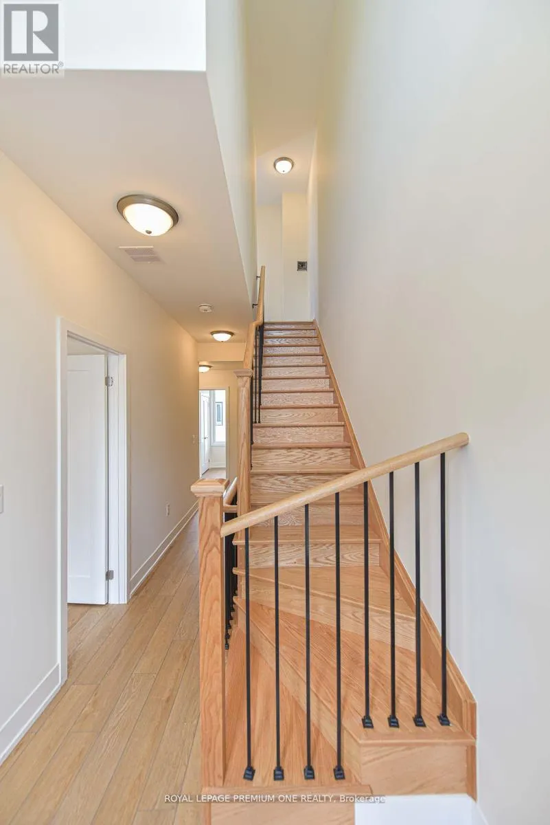 12 MARINER'S PIER WAY