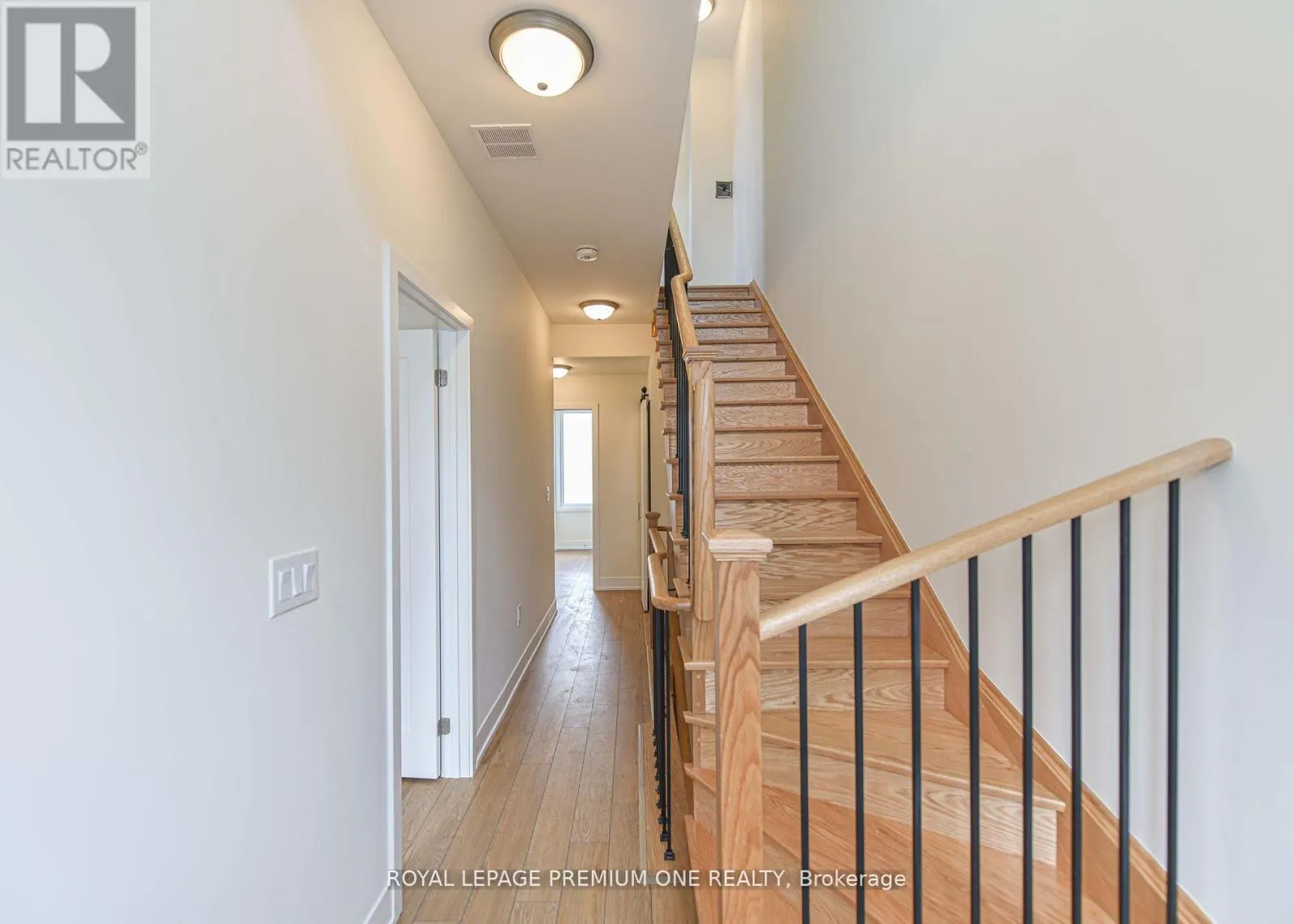 12 MARINER'S PIER WAY