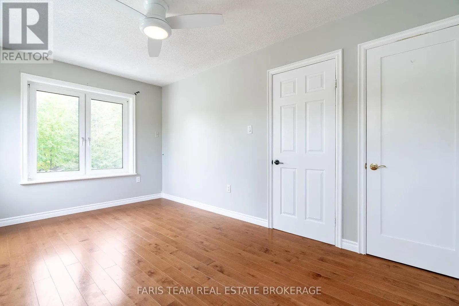 104 KNOX ROAD E