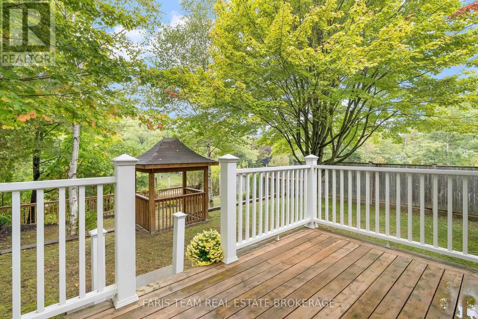 104 KNOX ROAD E