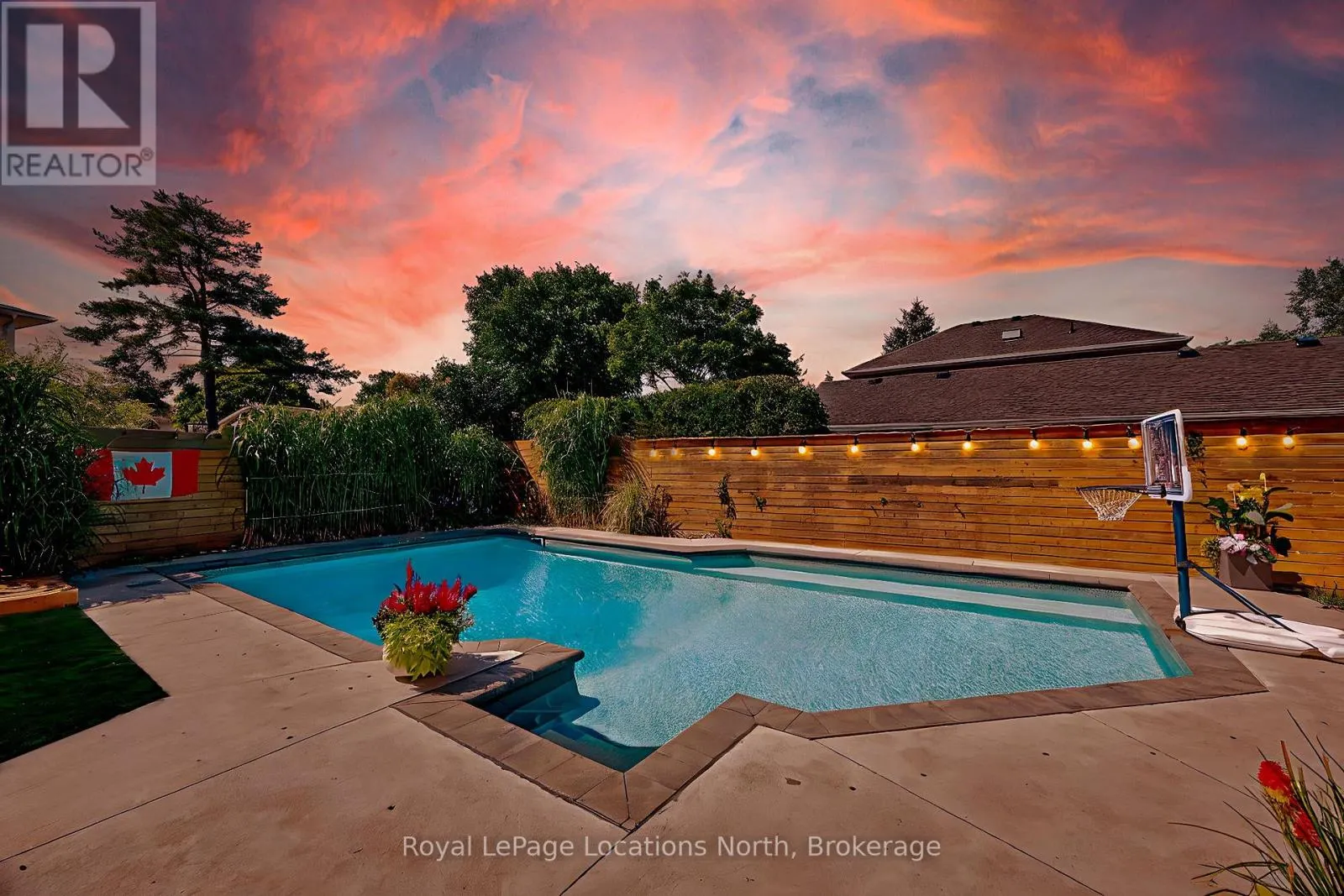 8 BURNSIDE COURT