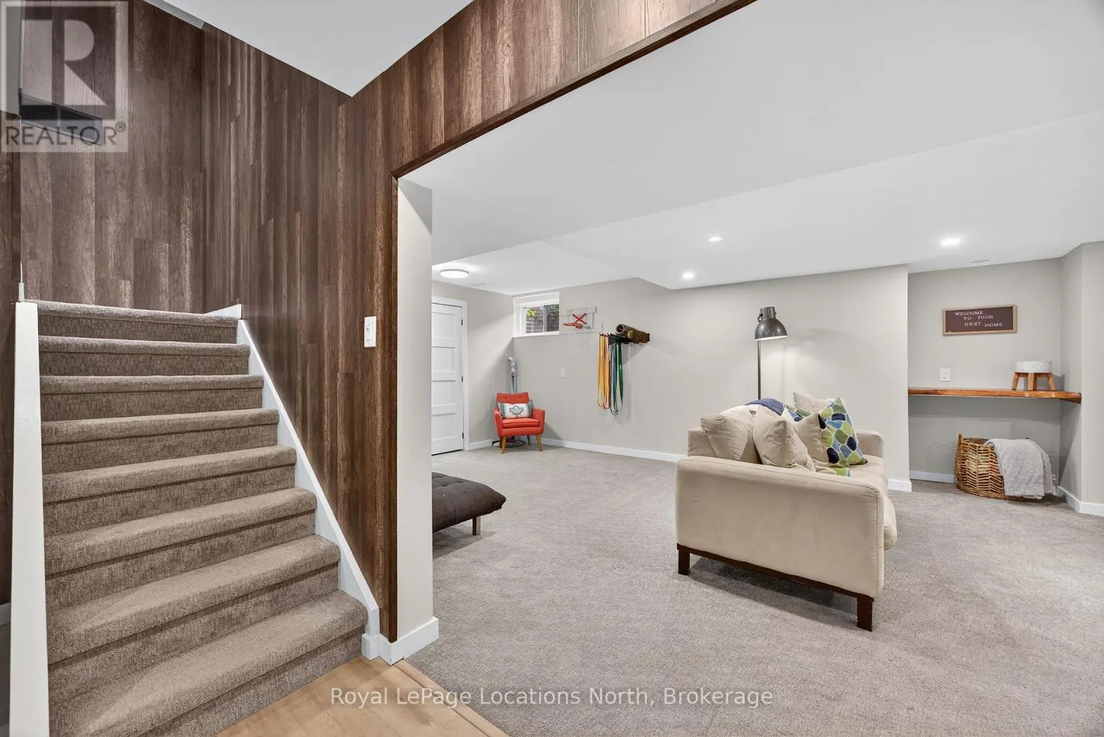 8 BURNSIDE COURT