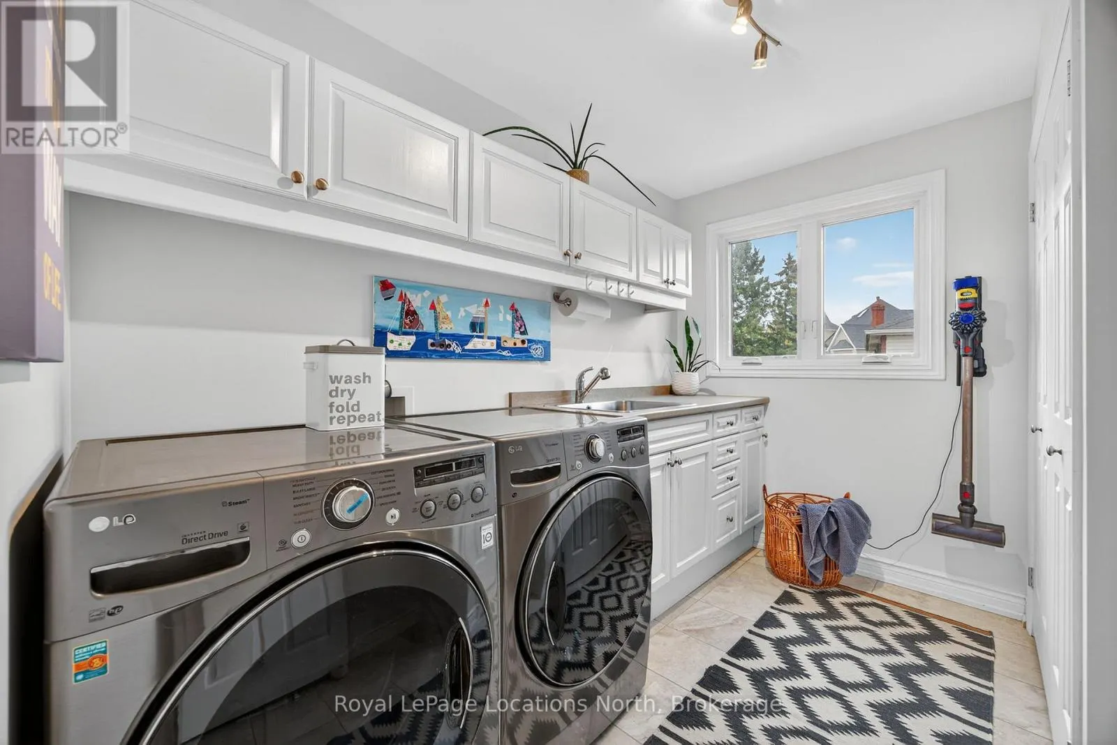8 BURNSIDE COURT