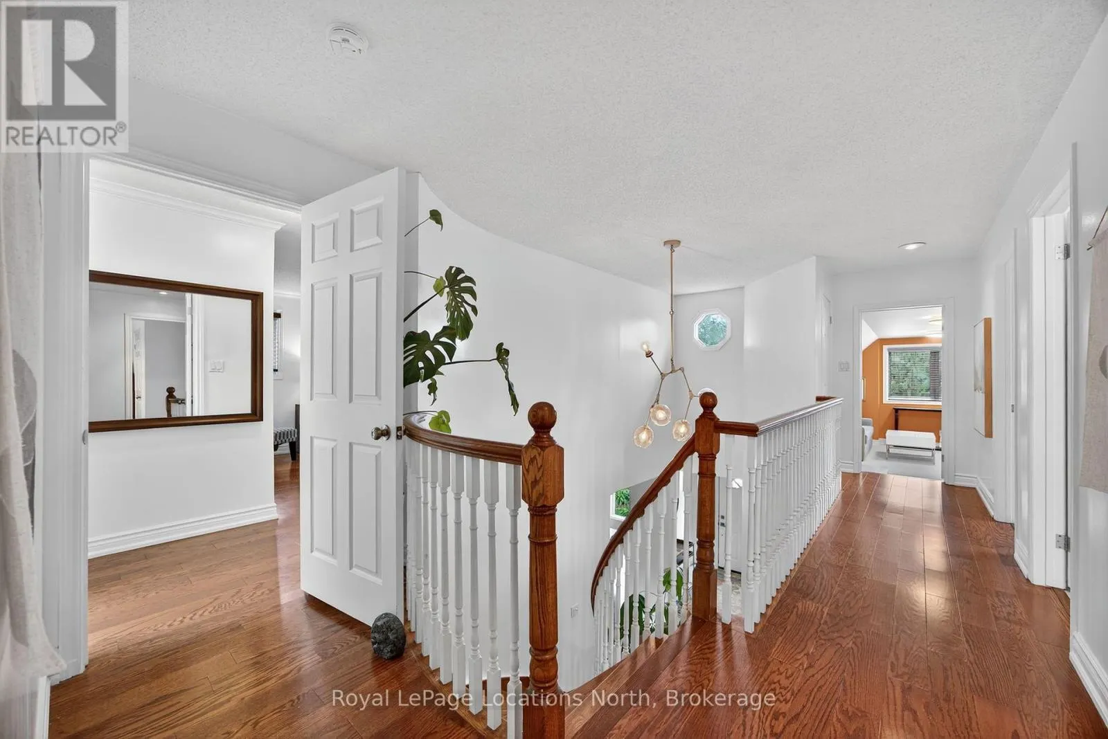 8 BURNSIDE COURT