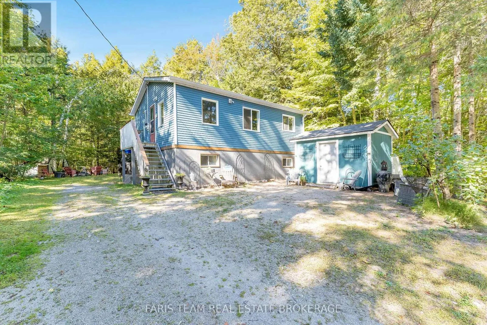 43 MANITOU CRESCENT