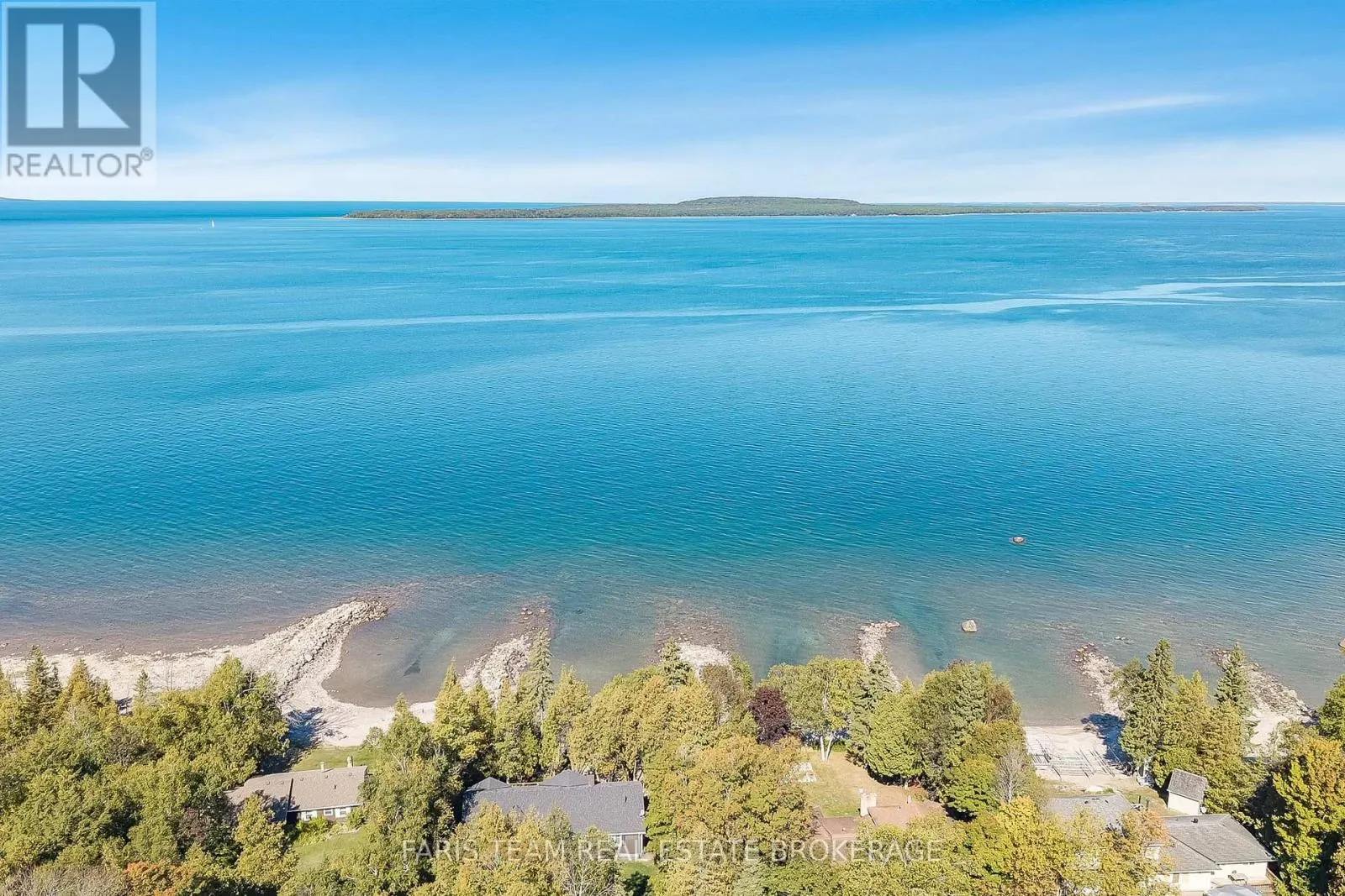 43 MANITOU CRESCENT